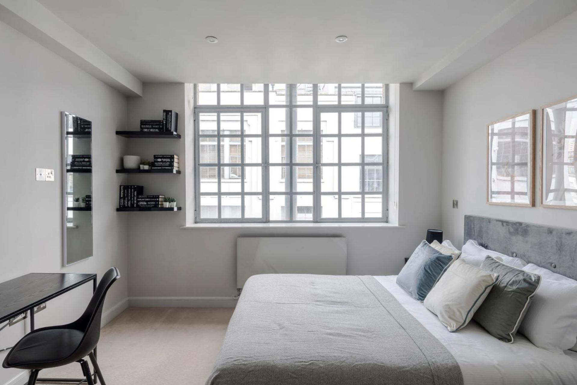 London'S Calling - Farringdon - By Frankie Says Exteriér fotografie
